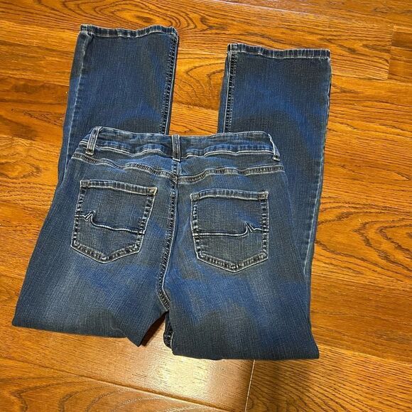 Maurices high rise curvy jeans size 6/28 - Picture 5 of 5